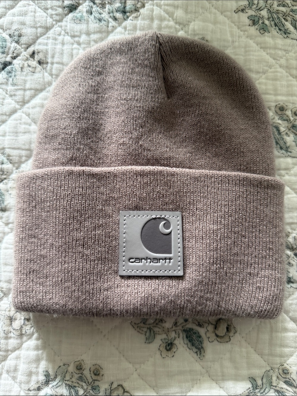 Carhartt Women’s Cuffed Beanie in Mauve Taupe
